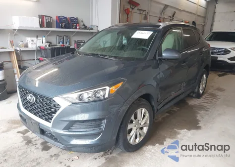2020 Hyundai Tucson Value z USA, uszkodzony, nr VIN KM8J3CA46LU206981